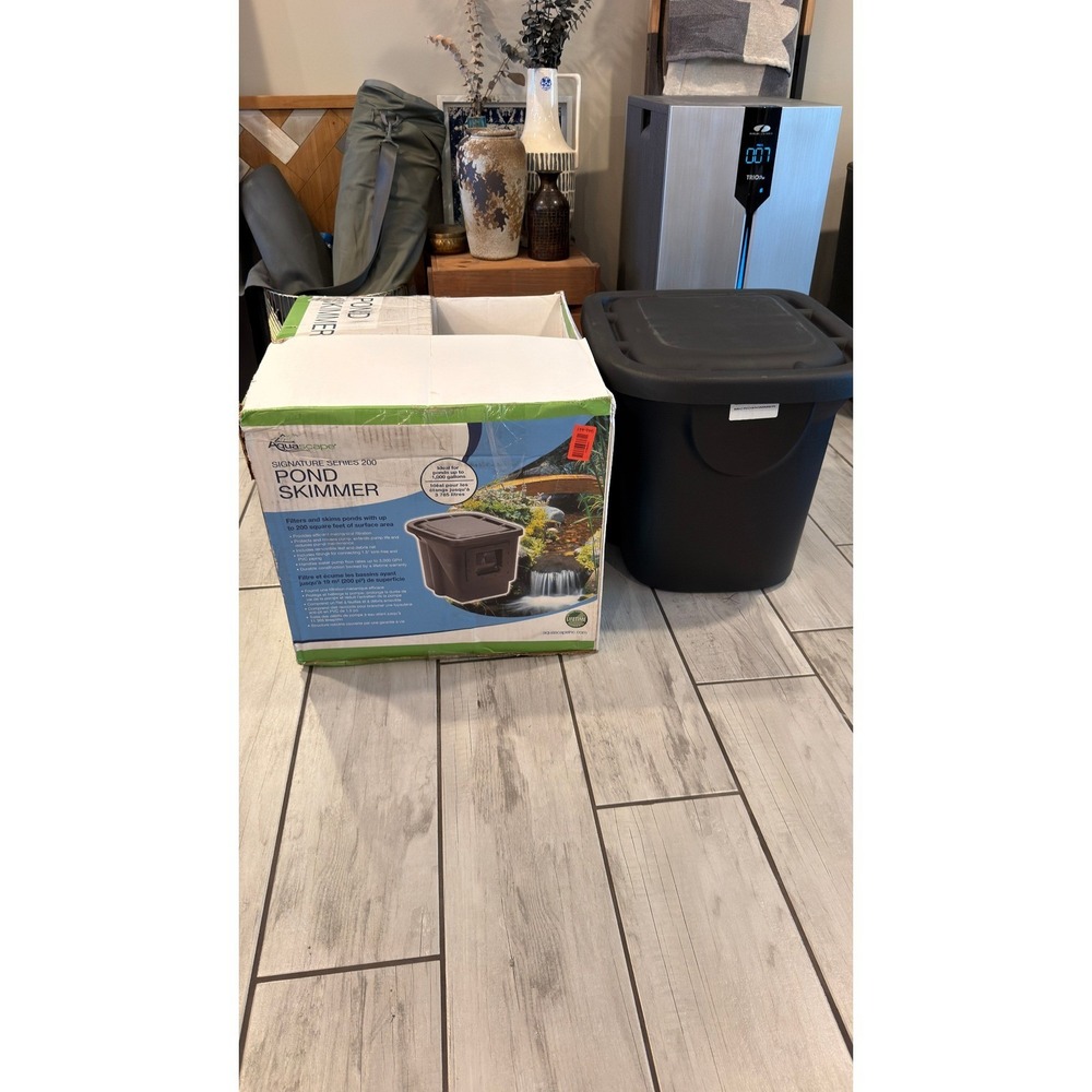 Aquascape Signature Series 200 Pond Skimmer 99792 for Ponds up to 1000 Gallons